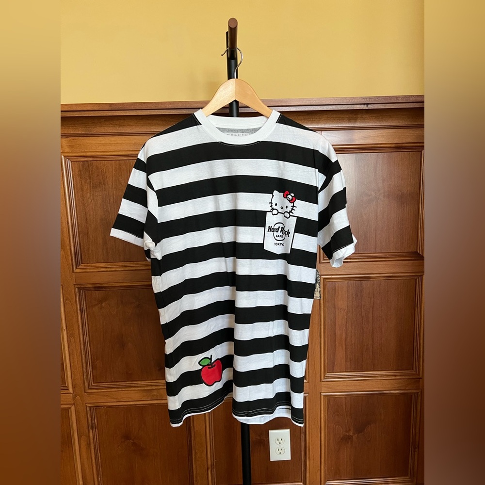 Hard Rock Tokyo Hello Kitty Tee with Apple and Skull Black White Stripes Size L - Picture 2 of 11